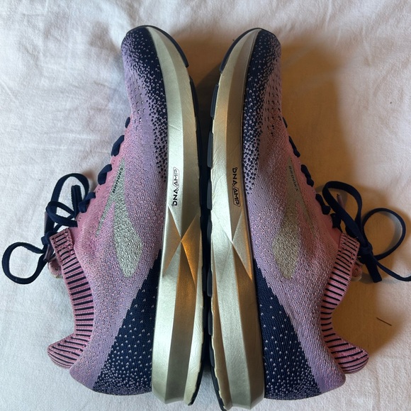 Brooks Levitate 2 Lilac/Purple/Navy Size 9.5 Women’s Tennis Running Shoe - Picture 4 of 9
